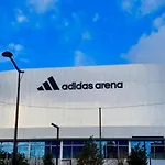 Apartment Near Adidas Arena